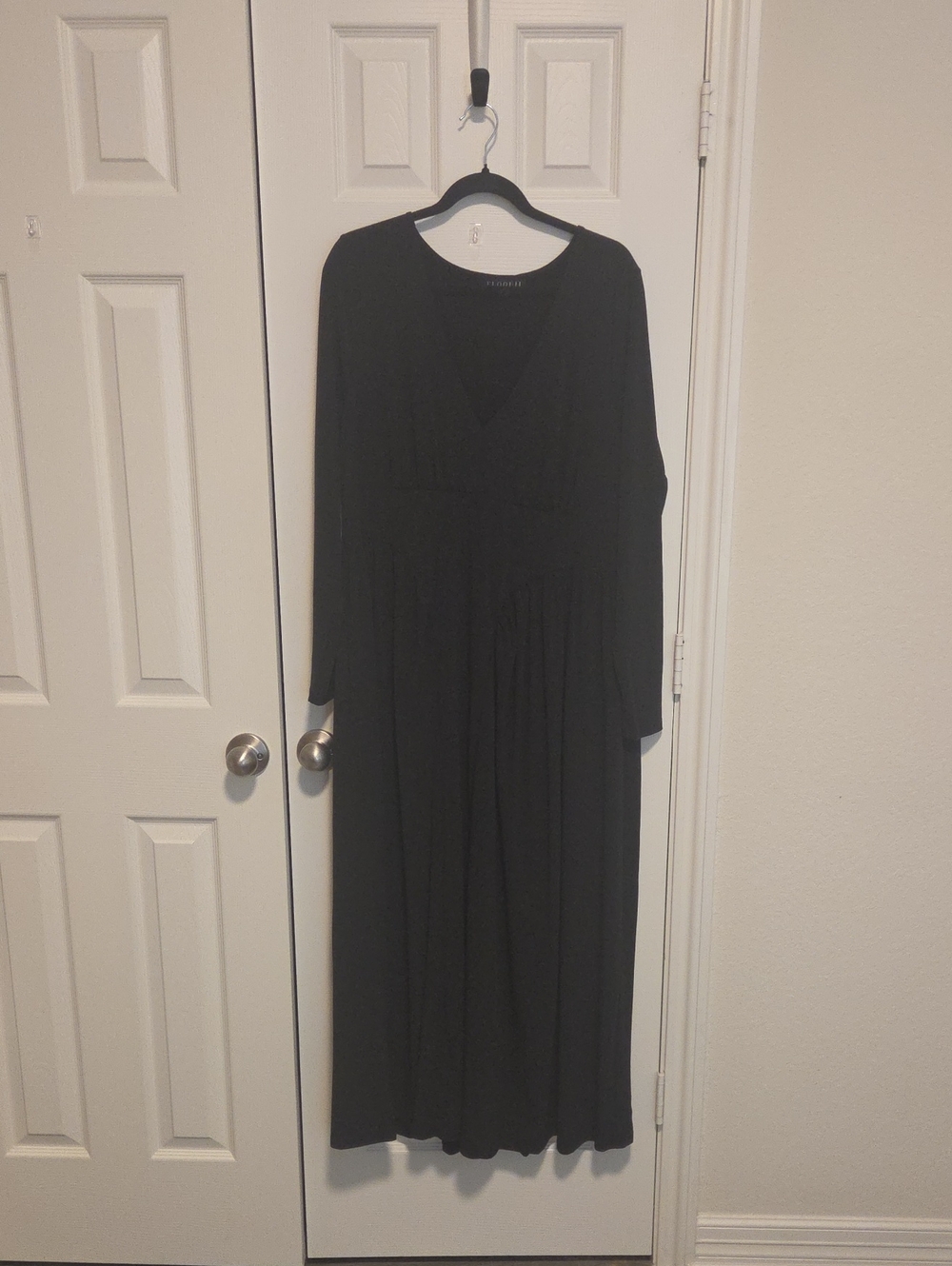 Eloquii Black Long Sleeve V-Neck Maxi Dress with Flowing Skirt